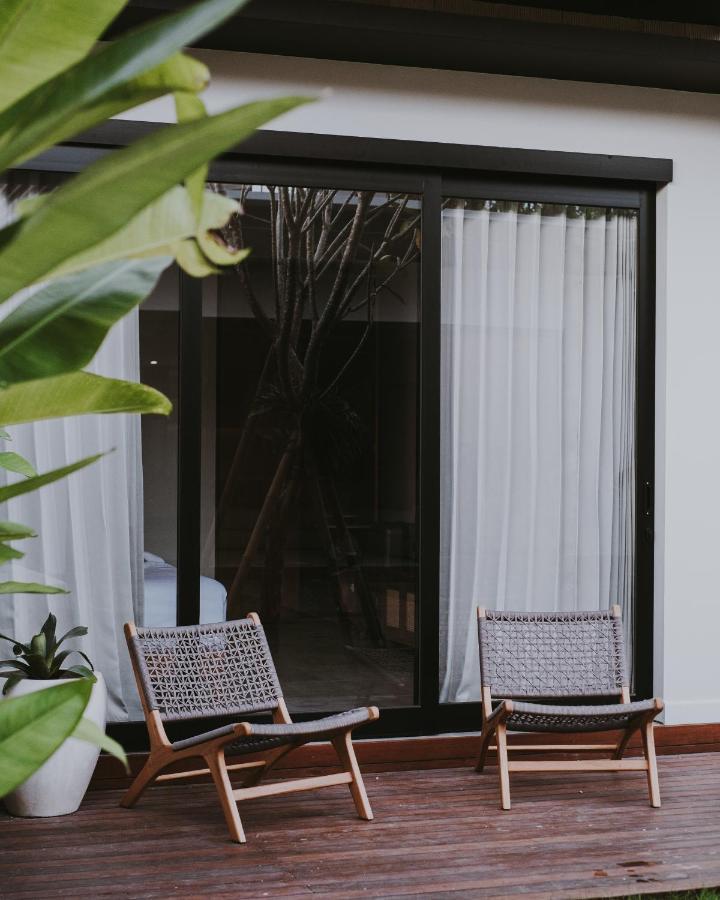 New 4 Bedroom 5 Min Walk To Berawa Beach Enclosed Livng Canggu  Exterior photo