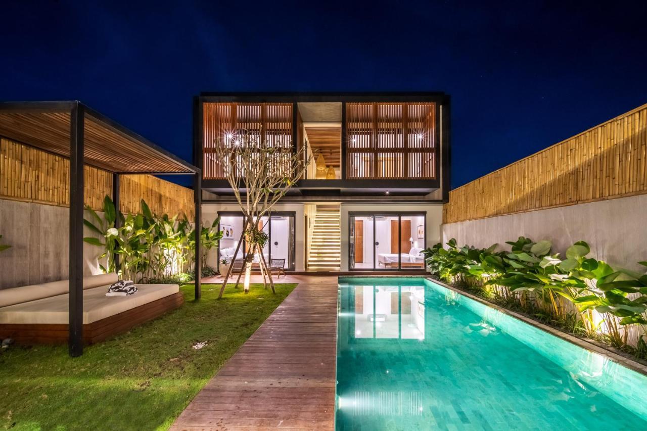 New 4 Bedroom 5 Min Walk To Berawa Beach Enclosed Livng Canggu  Exterior photo